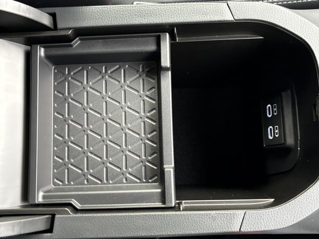 TOYOTA RAV4 HYBRID 4WD 2024