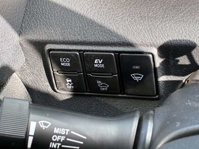 TOYOTA SIENTA HYBRID 2017