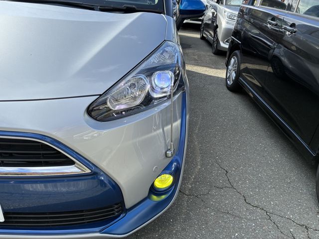 TOYOTA SIENTA HYBRID 2017