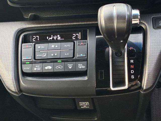 HONDA STEPWAGON SPADA 2016