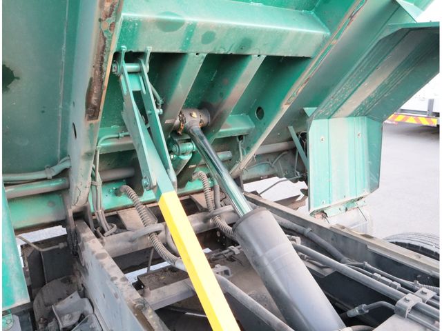 MITSUBISHI CANTER 2019