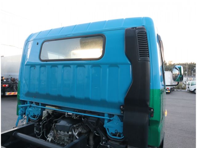 MITSUBISHI CANTER 2019