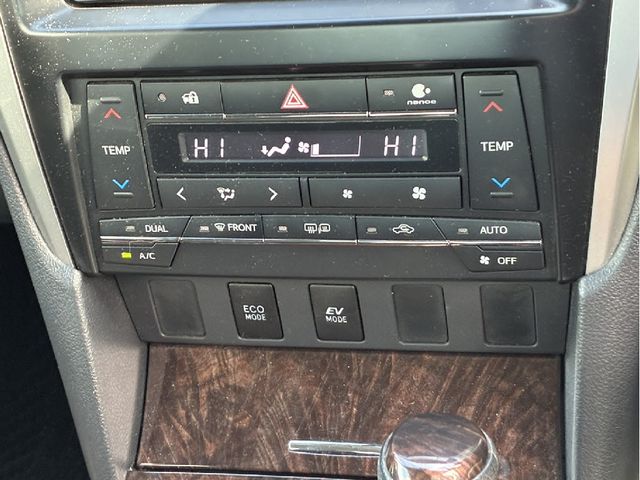 TOYOTA CAMRY HYBRID 2015