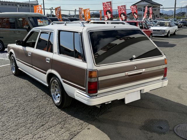 NISSAN GLORIA wagon 1996