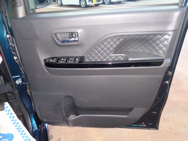 DAIHATSU TANTO CUSTOM 2021