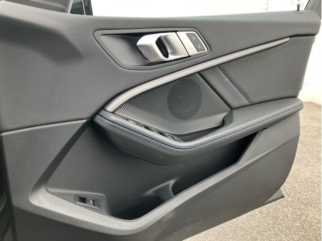 BMW BMW 1series 2023