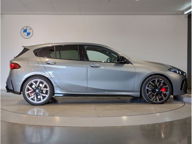 BMW BMW 1series 2024