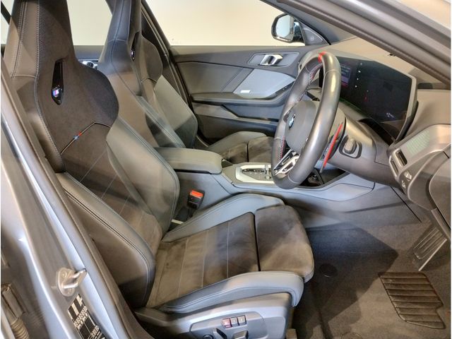 BMW BMW 1series 2024