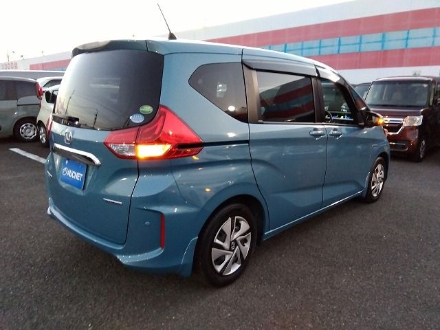 HONDA FREED HYBRID 2017