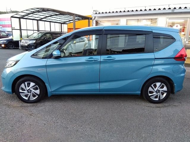 HONDA FREED HYBRID 2017