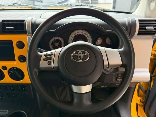 TOYOTA FJ CRUISER 4WD 2011