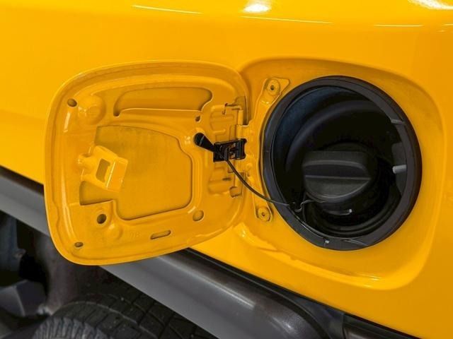 TOYOTA FJ CRUISER 4WD 2011