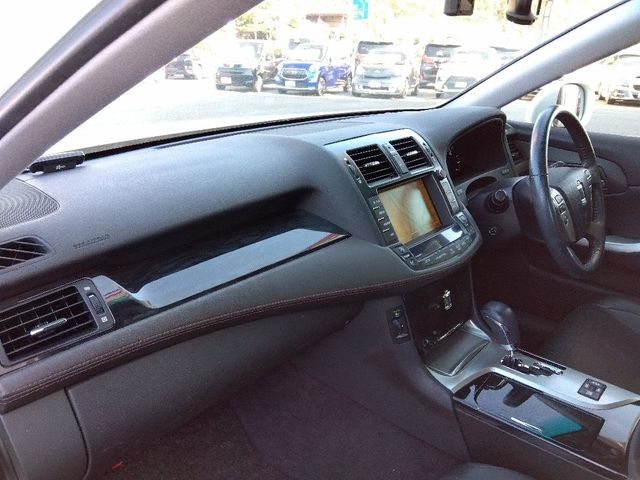 TOYOTA CROWN sedan 2010