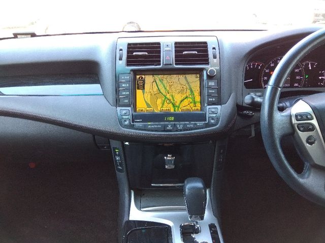 TOYOTA CROWN sedan 2010