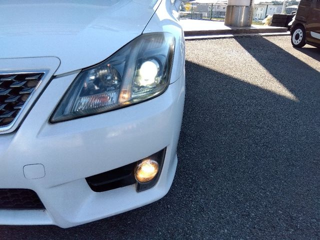 TOYOTA CROWN sedan 2010