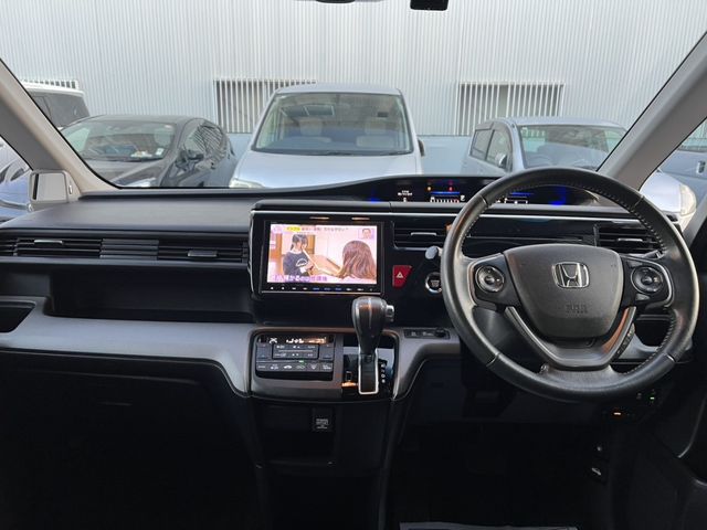 HONDA STEPWAGON SPADA 2016