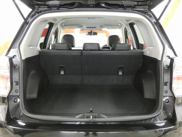 SUBARU FORESTER 2016