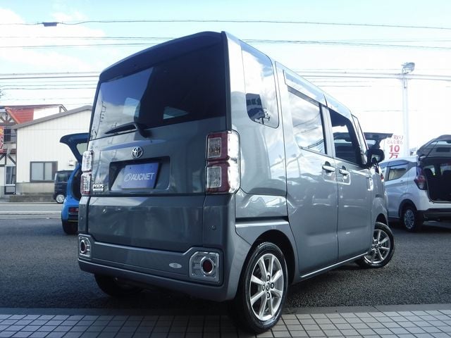 TOYOTA PIXIS MEGA 2021