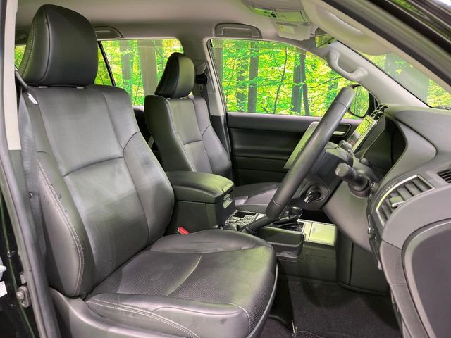 TOYOTA LANDCRUISER PRADO 2023