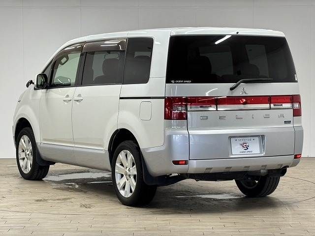 MITSUBISHI DELICA D:5 4WD 2014
