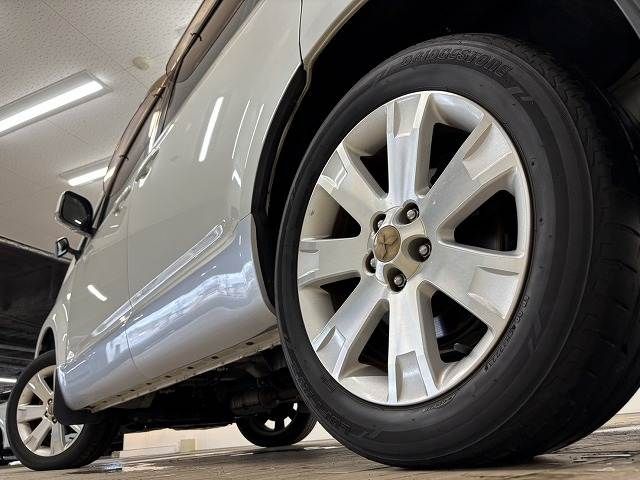 MITSUBISHI DELICA D:5 4WD 2014