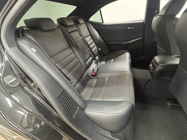 TOYOTA LEXUS IS300h 2017