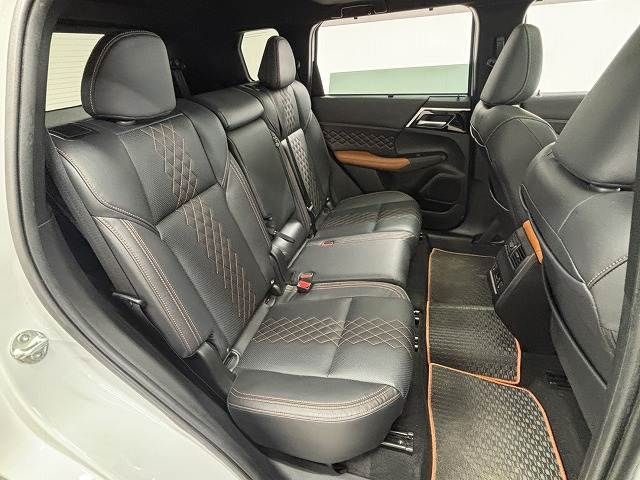 MITSUBISHI OUTLANDER PHEV 2022