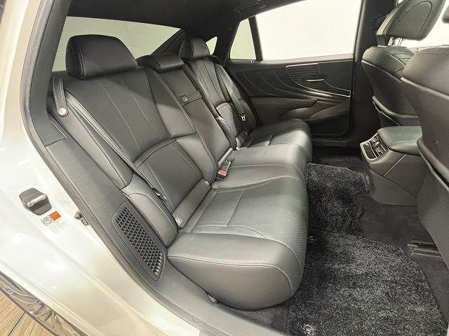 TOYOTA LEXUS LS500h 4WD 2018