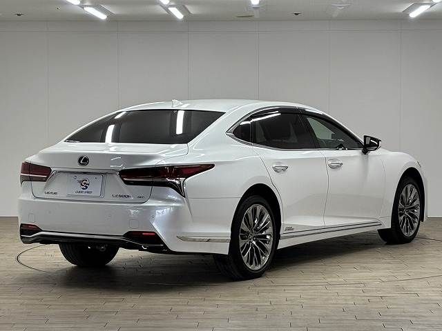 TOYOTA LEXUS LS500h 4WD 2018