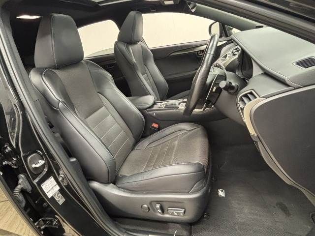 TOYOTA LEXUS NX300h 2020