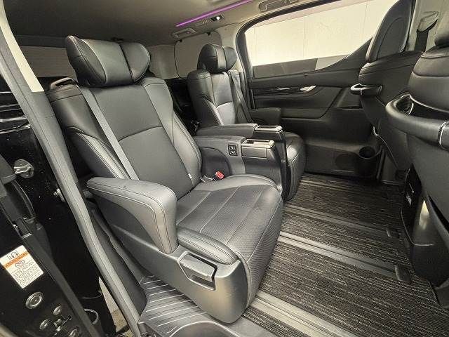 TOYOTA VELLFIRE 2020