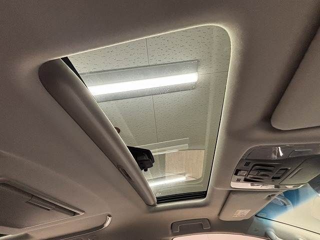 TOYOTA VELLFIRE 2020