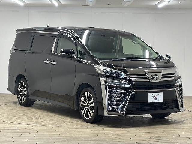 TOYOTA VELLFIRE 2020