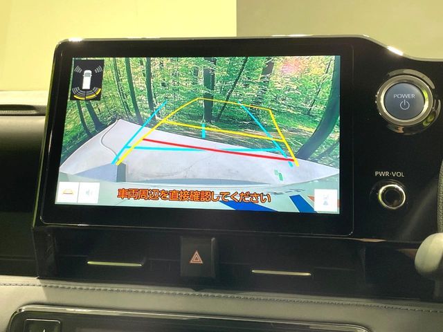 TOYOTA VOXY HYBRID 2022