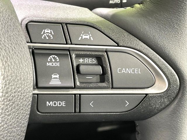 TOYOTA VOXY HYBRID 2022