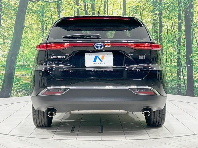 TOYOTA HARRIER HYBRID 2023