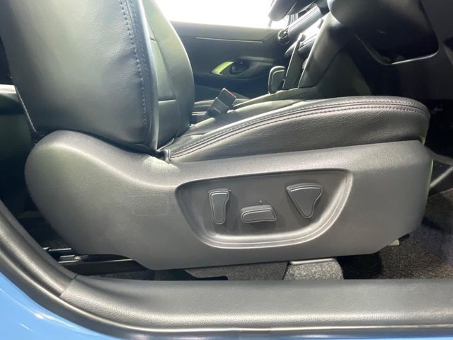 TOYOTA YARIS CROSS HYBRID 2023