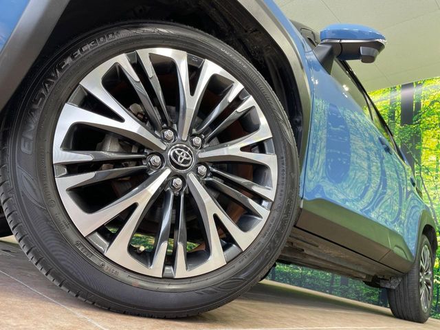 TOYOTA YARIS CROSS HYBRID 2023