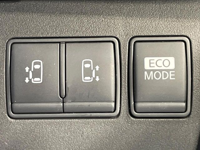 NISSAN SERENA  S-HYBRID 2013