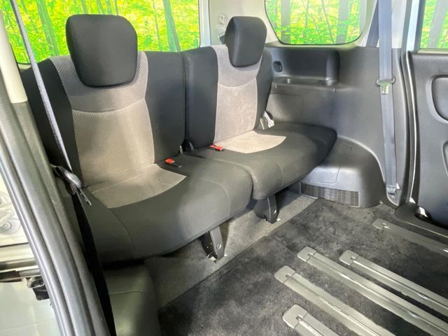 NISSAN SERENA  S-HYBRID 2013