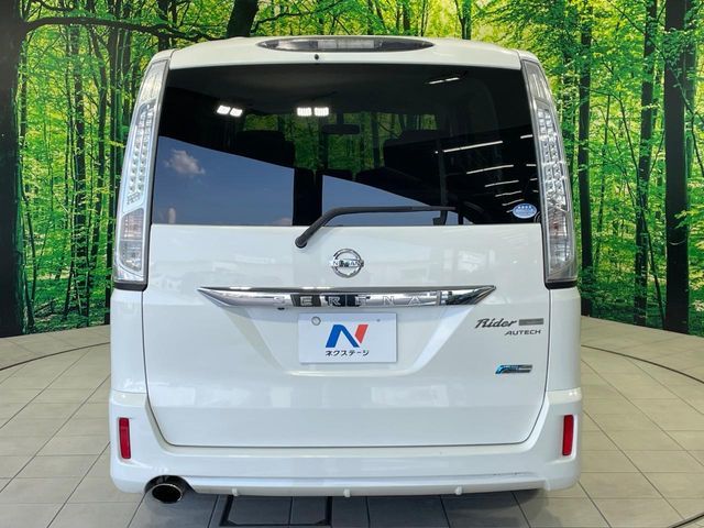 NISSAN SERENA  S-HYBRID 2013