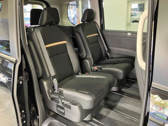 NISSAN SERENA  WG 4WD 2025