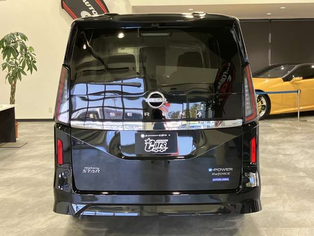 NISSAN SERENA  WG 4WD 2025