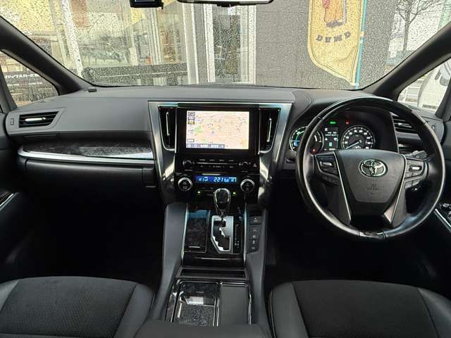 TOYOTA ALPHARD hybrid 4WD 2021