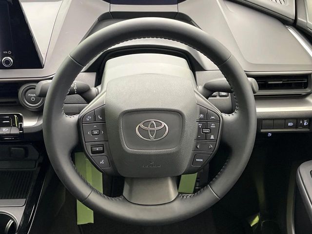 TOYOTA PRIUS 2025