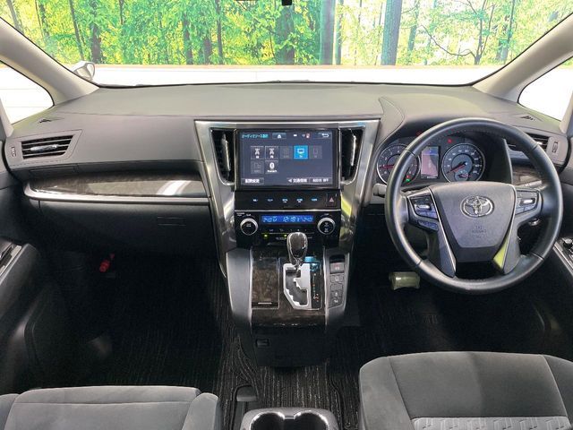 TOYOTA VELLFIRE 2016