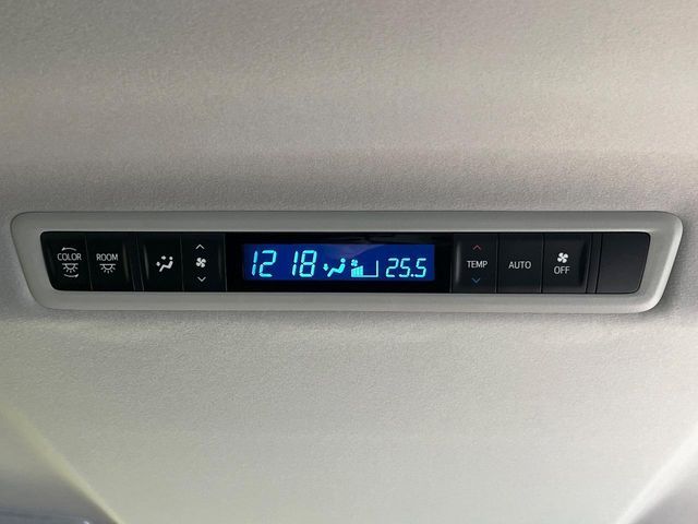 TOYOTA VELLFIRE 2016