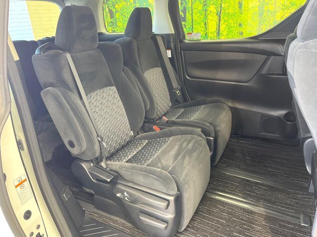 TOYOTA VELLFIRE 2016