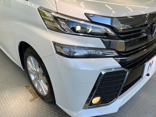 TOYOTA VELLFIRE 2016