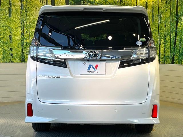 TOYOTA VELLFIRE 2016